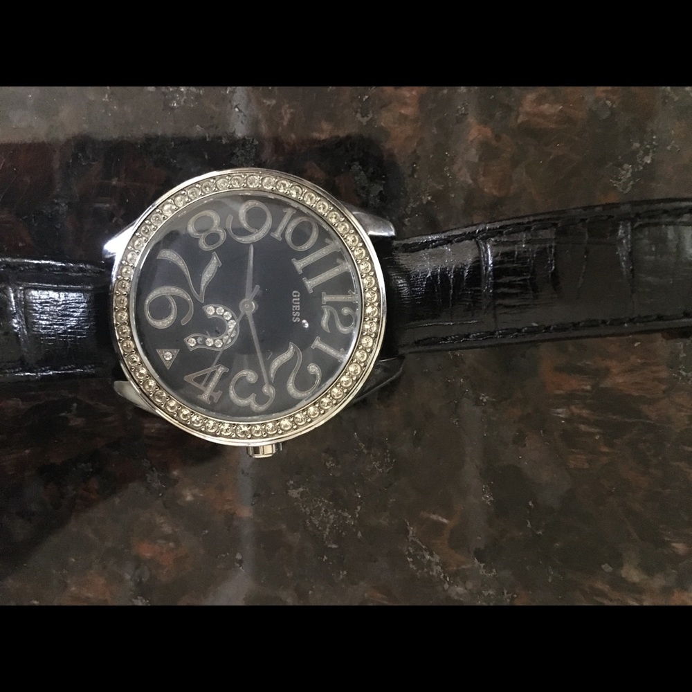 Watch - Picture 3 of 8